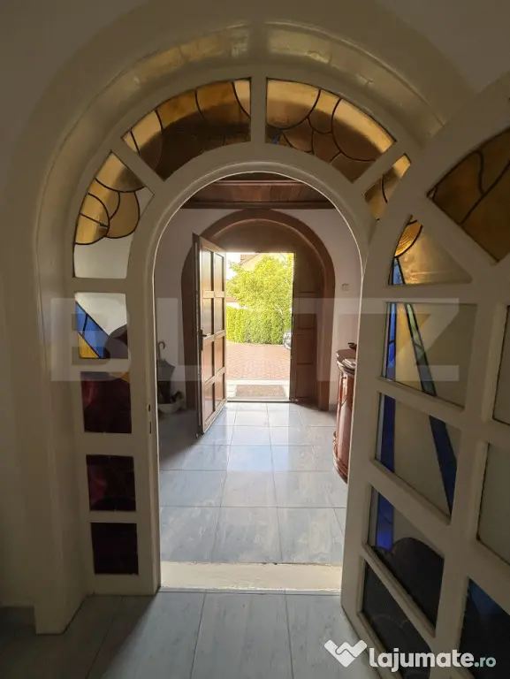 Casa premium, ultracentrala cu piscina si 1249 mp teren. - Ploiesti (Prahova)