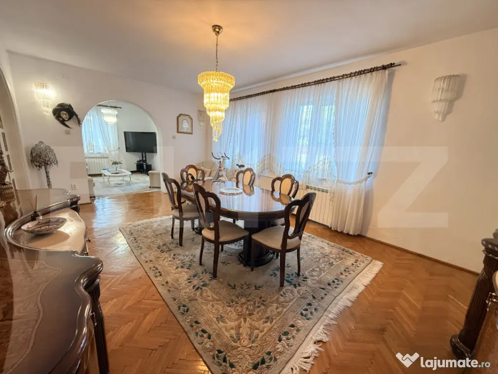 Casa premium, ultracentrala cu piscina si 1249 mp teren. - Ploiesti (Prahova)