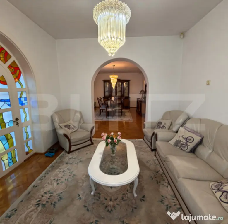 Casa premium, ultracentrala cu piscina si 1249 mp teren. - Ploiesti (Prahova)
