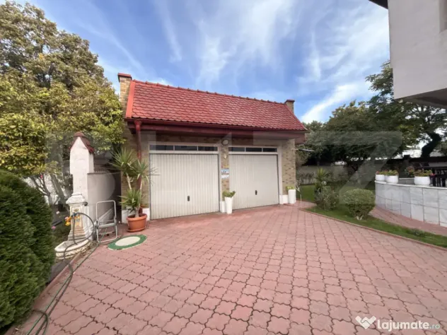 Casa premium, ultracentrala cu piscina si 1249 mp teren. - Ploiesti (Prahova)