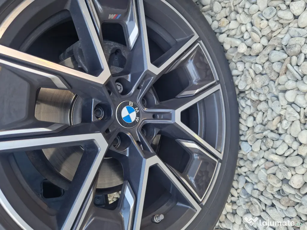 BMW anul 2024 unic propietar