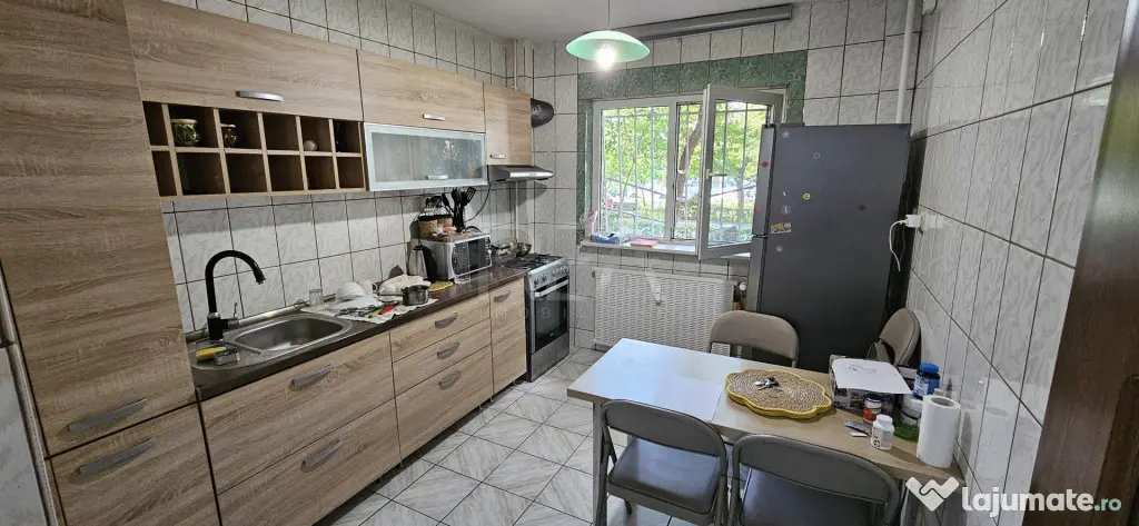 2 camere | Decomandat | Stradal | Zona Obor/Calea Mosilor - Bucuresti (Bucuresti-Ilfov)