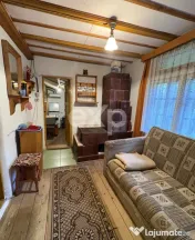 Micesti 12 km de Pitesti/ 2 cabane/ 2.500 mp teren/ privelis 