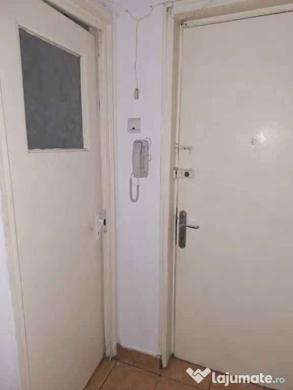 Apartament 2 camere semidecomandat, 45,67 mp, zona Gradina B - Craiova (Dolj)