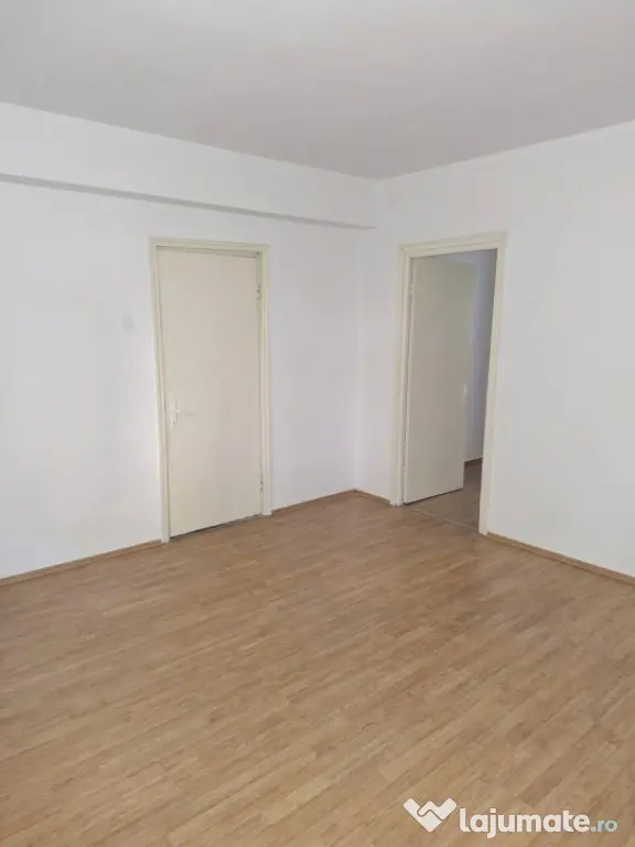 Apartament 2 camere semidecomandat, 45,67 mp, zona Gradina B - Craiova (Dolj)