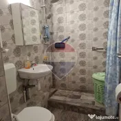 De închiriat apartament 4 camere, pet-friendly - Nufărul