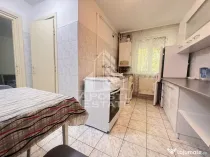 Apartament cu 2 camere, etajul 1, balcon, loc de parcare, zona central