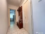 Apartament cu 2 camere, etajul 1, balcon, loc de parcare, zona central 