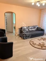 Apartament de vanzare cu 2 camere, etaj intermediar, zona Dambovita