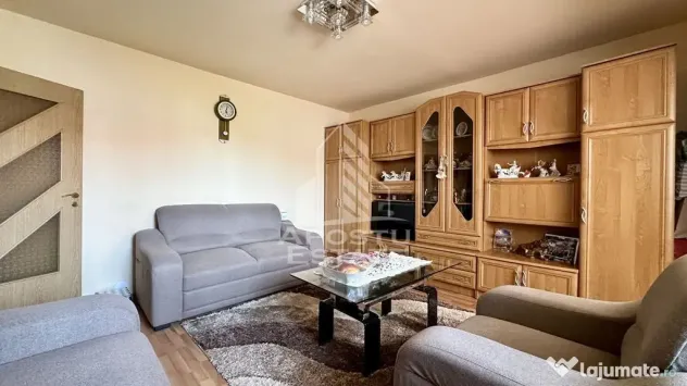 Apartament de vanzare cu 3 camere, decomandat, Aradului Timisoara - Timisoara (Timis)