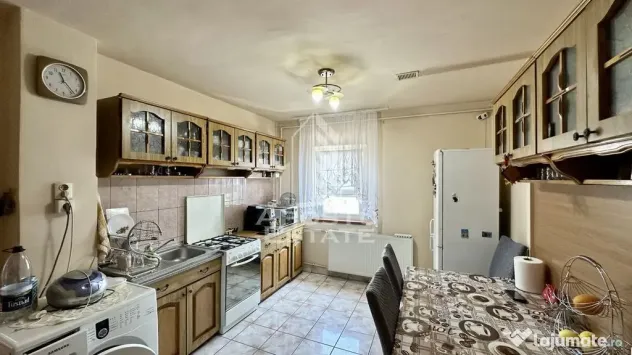 Apartament de vanzare cu 3 camere, decomandat, Aradului Timisoara - Timisoara (Timis)