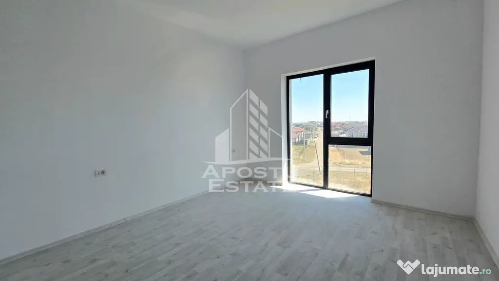 Apartament nou cu 3 camere de vanzare, bucatarie inchisa, Calea Urseni - Giroc (Timis)