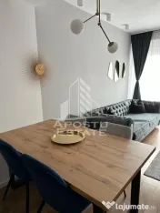 Apartament de vanzare cu 2 camere, Bucatarie inchisa, zona Soarelui
