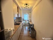 Apartament de vanzare cu 2 camere, Bucatarie inchisa, zona Soarelui