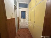 Apartament cu 3 camere, etajul 1, centrala proprie, zona Cotu Mic