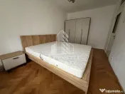 Apartament cu 3 camere, etajul 1, centrala proprie, zona Cotu Mic