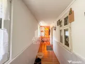 Casa batraneasca renovata, iesire la rau, in Toplita, Hunedoara
