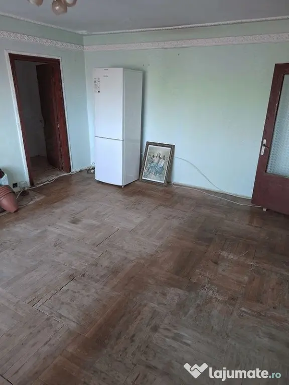 Apartament 2 camere etaj 2 Imparat Traian - Botosani (Botosani)
