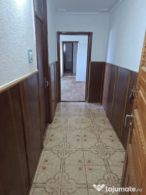 Apartament 2 camere etaj 2 Imparat Traian - Botosani (Botosani)