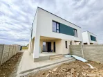 Duplex 4 camere - 3 bai - izolat fonic - aproape de Kaufland