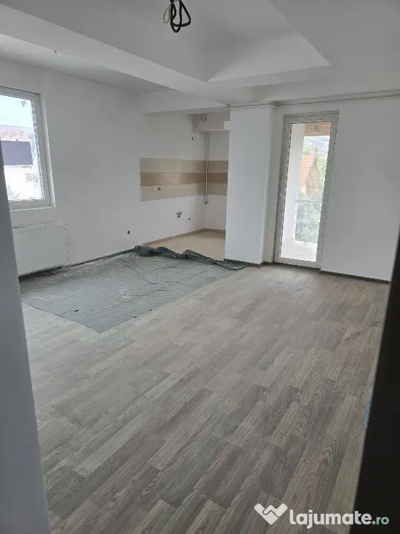 Apartament 2 camere zona TRACTORUL,str Eugen Jebeleanu - Brasov (Brasov)