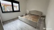 Apartament 3 camere , semidecomandat, zona Lipovei