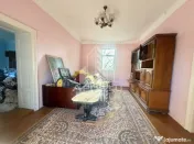 Casa batraneasca cu teren de 3022 mp, in Carani 