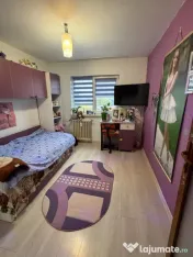 Apartament 3 camere, decomandat, 67.8 mp, zona Valea Roșie 