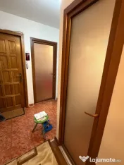 Apartament 3 camere, decomandat, 67.8 mp, zona Valea Roșie 