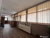 Proprietate cu loc de parcare in curte, modern in zona Odobescu 