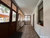 Proprietate cu loc de parcare in curte, modern in zona Odobescu 