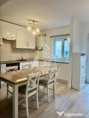 Triplex cu 3 camere, la asfalt, zona Braytim 