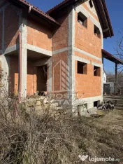 Casă individuală în Sanandrei 