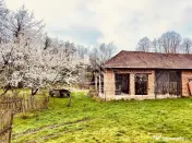 Casa cu potential amenajare pescarie- Zona Varfurile 