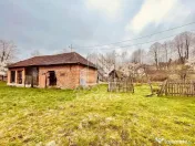 Casa cu potential amenajare pescarie- Zona Varfurile 