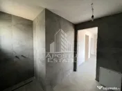 Casa individuala pe etaj de vanzare, renovata complet, Becicherecu Mic 