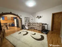 Casa individuala de vanzare cu proiect de extindere, zona Lunei