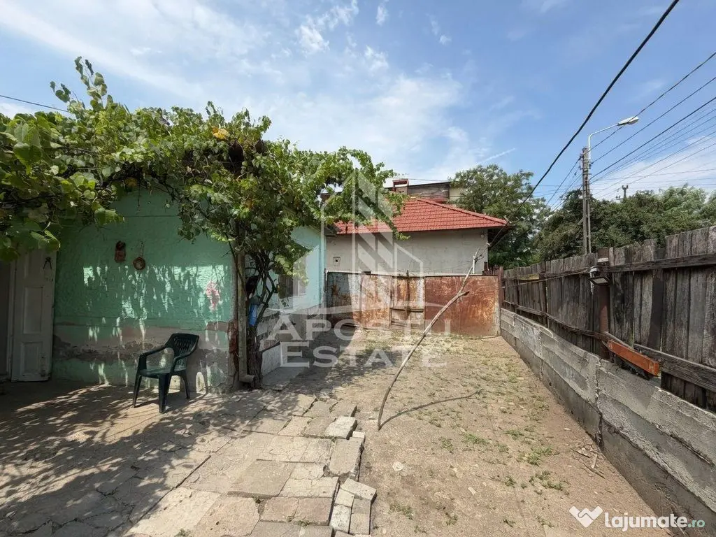 Casa de vanzare, teren 225 mp, zona Fratelia, Bujorilor, Timisoara - Timisoara (Timis)