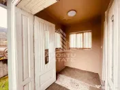 Casa potential turistic si comercial -zona Varfurile 