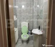 Apartament cu 3 camere decomandate, balcon și loc de parcar 