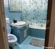 Apartament cu 3 camere decomandate, balcon și loc de parcar 
