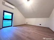 Duplex despartit prin camera tehnica- 5 dormitoare si 3 bai