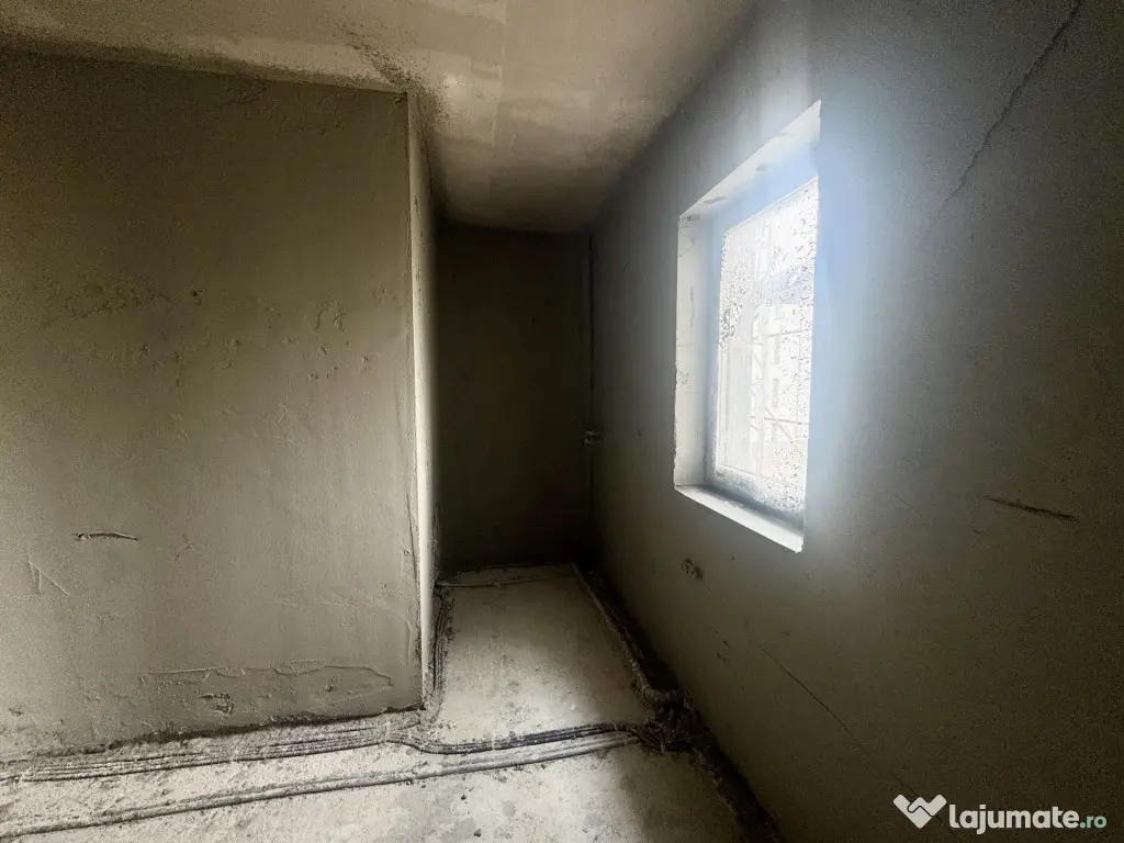 Apartament 2 camere, Giroc, zona Esso, lift, AC, finisaje cu - Giroc (Timis)