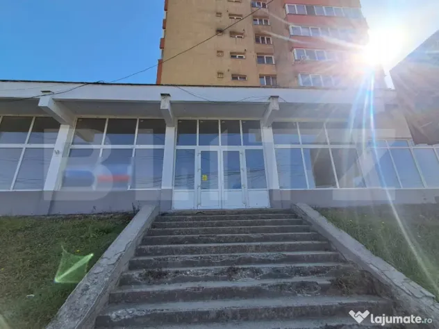 SPAȚIU COMERCIAL DE ÎNCHIRIAT | 284 mp | vitrină de 20 m - Sighisoara (Mures)