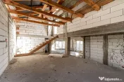 Casa la rosu in Zimandcuz Comision 0 