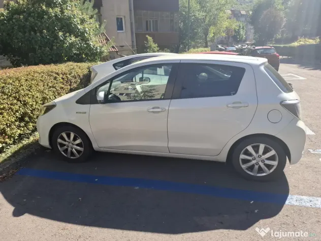 Toyota iaris hibrid, cutie automata, 94700km