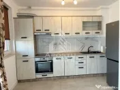 Apartament cu 2 camere de închiriat, loc de parcare, zona Soarelui
