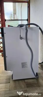 Masina spalat vase Beko slim 
