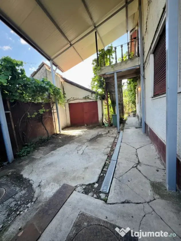Casa de caramida, cu teren 739 mp- zona Mehala Timisoara - Timisoara (Timis)