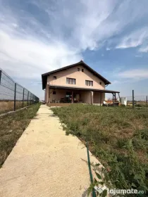 Duplex 5 camere, 140 mp utili, 18 mp terasa, 380mp teren-Chi